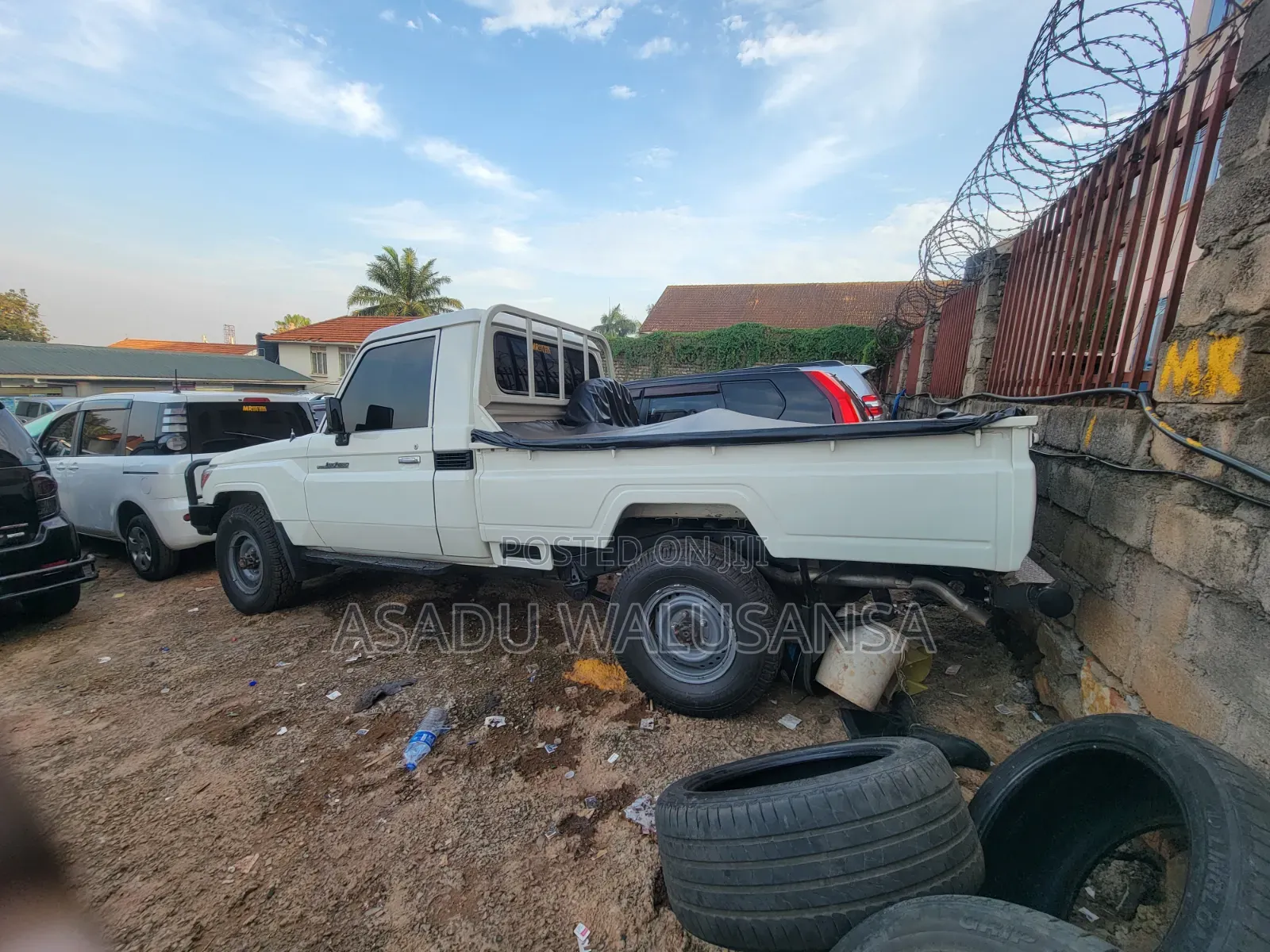 Toyota Land Cruiser 2004 White