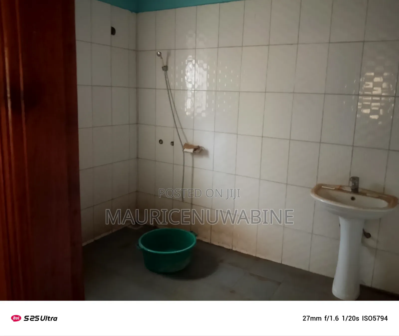 Furnished 4bdrm Mansion in Kakiri Town, Central Division for sale