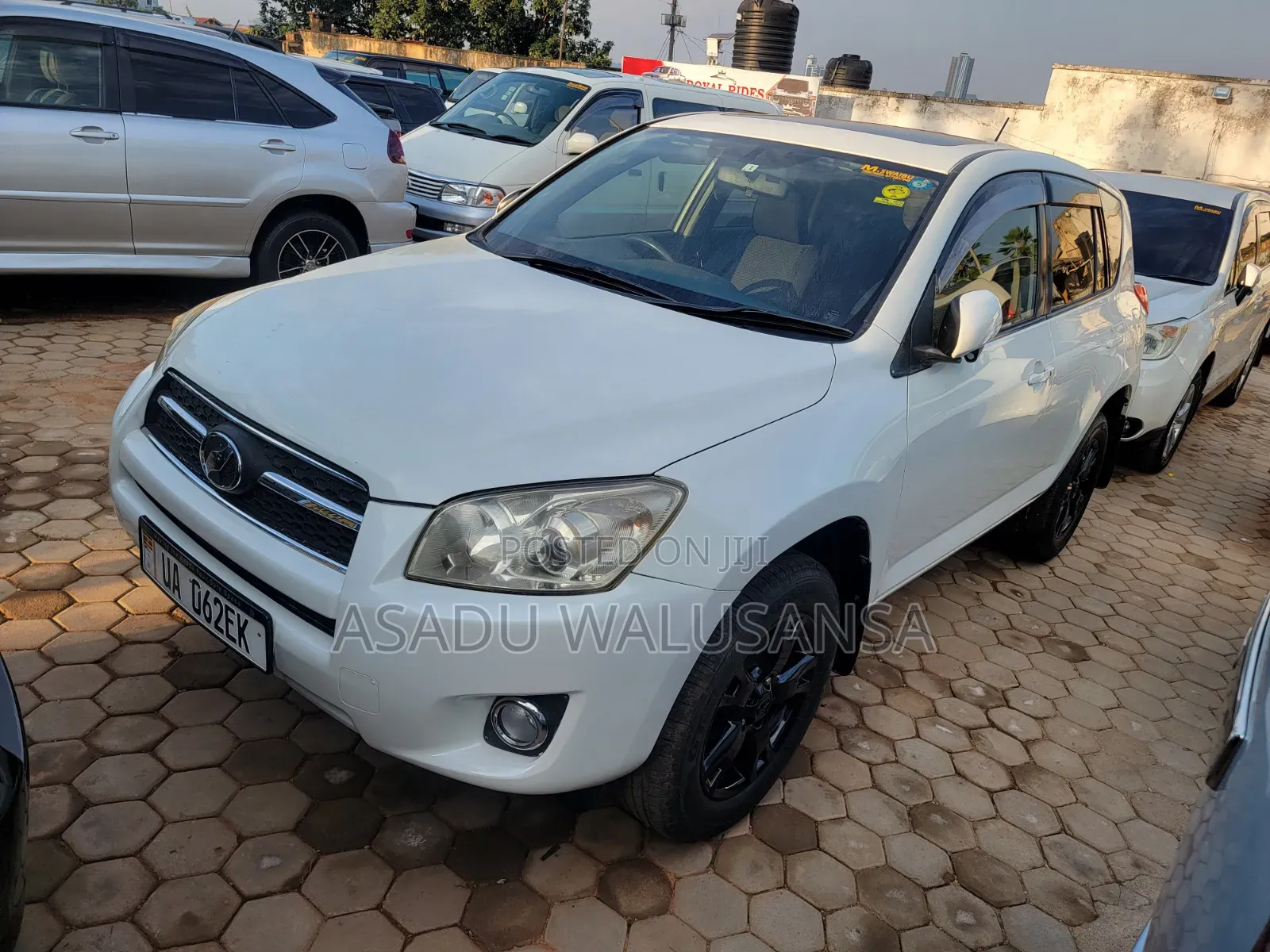 Toyota RAV4 2012 White