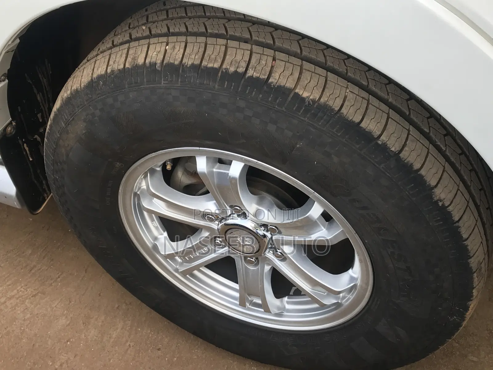 Mitsubishi Pajero 2011 White