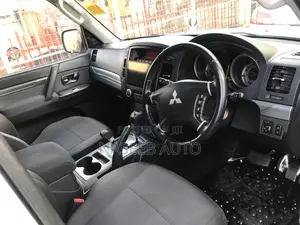 Mitsubishi Pajero 2011 White