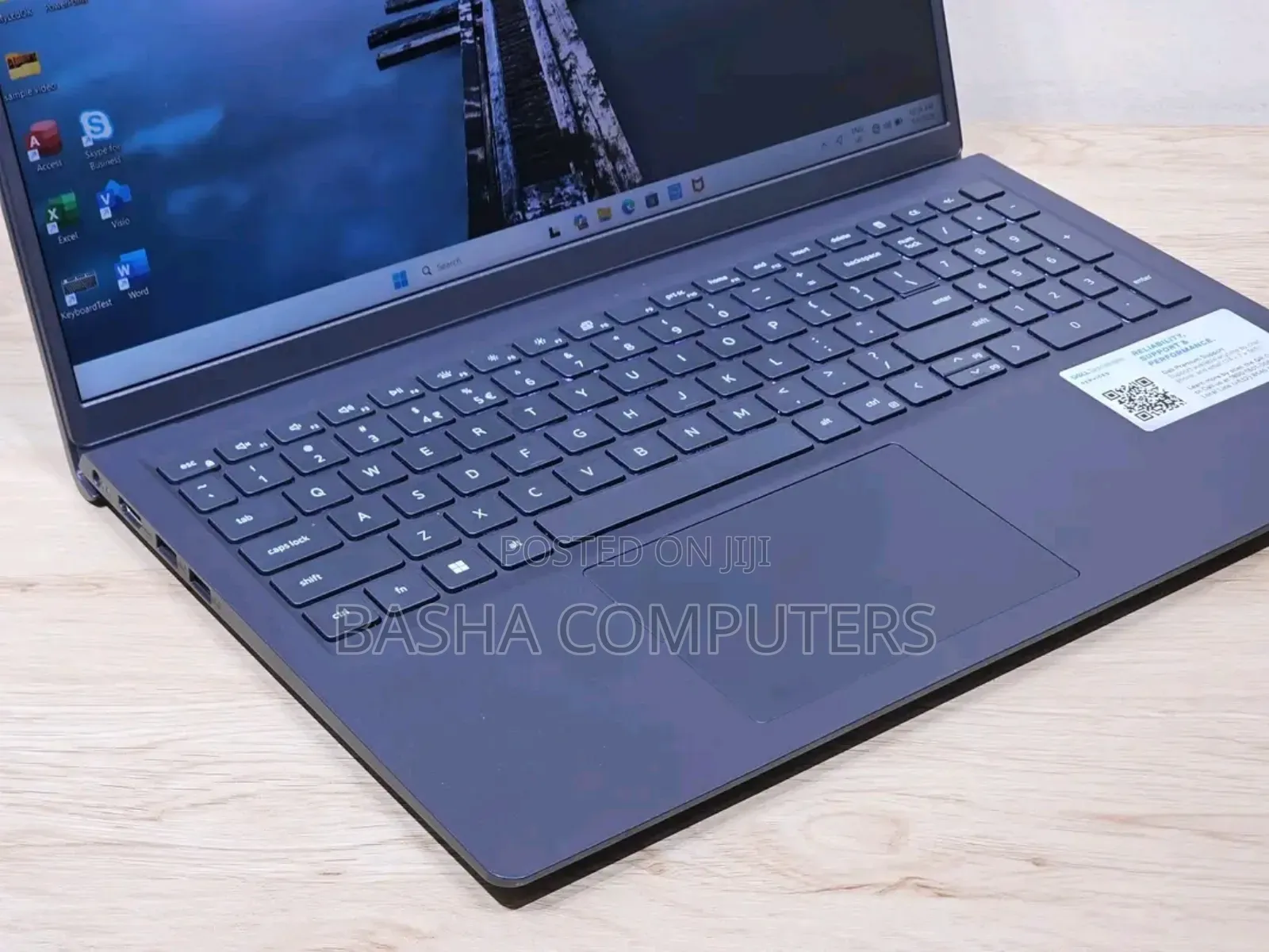 New Laptop Dell 8GB Intel Core i7 SSHD+SSD 256GB