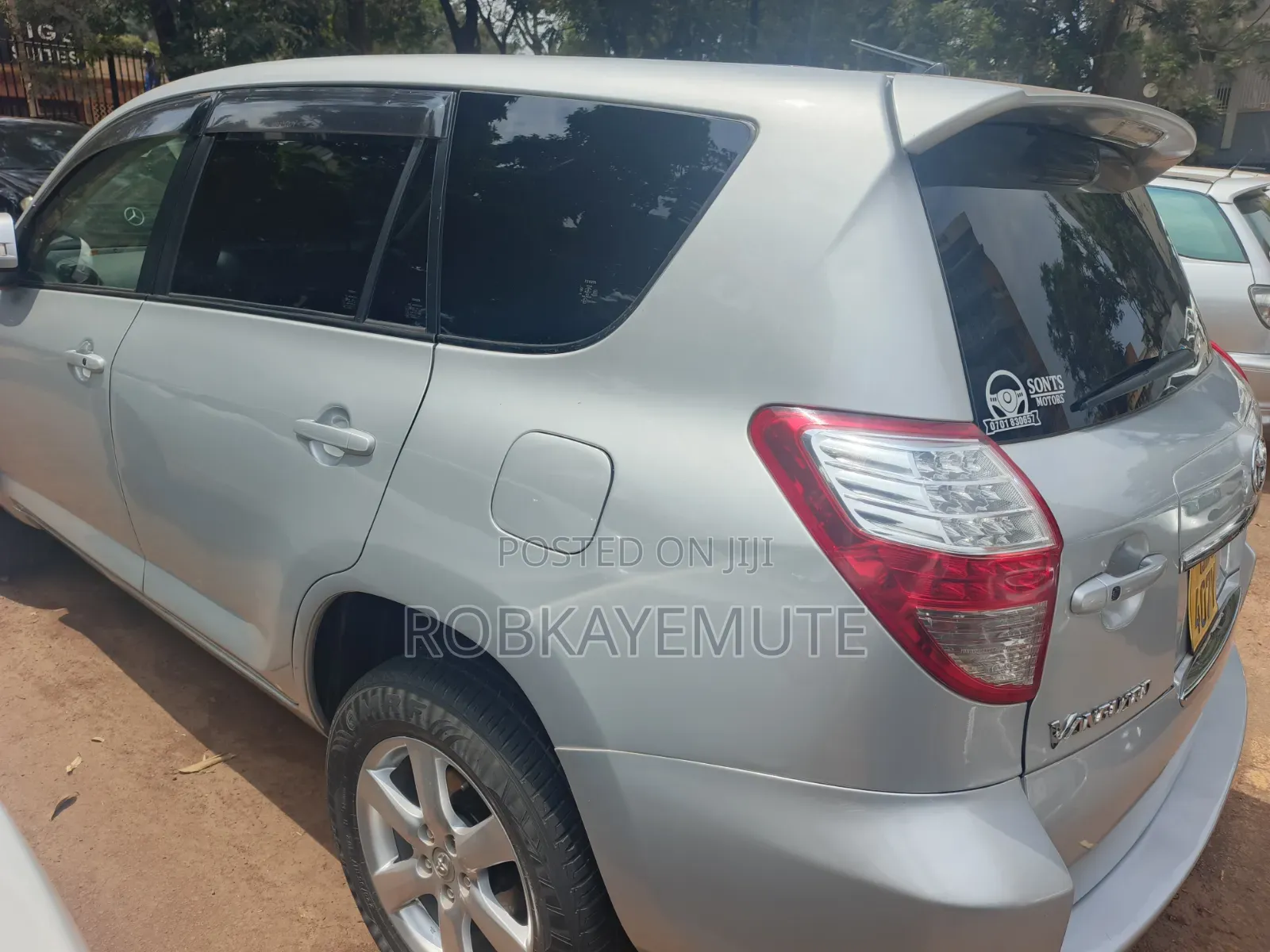 Toyota Vanguard 2008 Silver