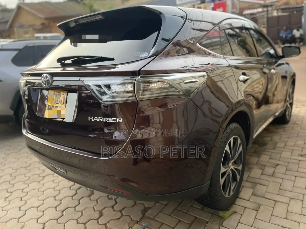 Toyota Harrier 2.0 2015 Burgundy