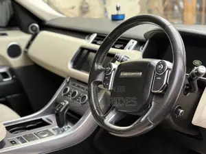 Land Rover Range Rover Sport HSE 4x4 (3.0L 6cyl 8A) 2016 Black