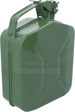 5-Liter Metal Steel Jerrycan for Storing and Transporting Fuel