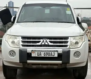 Mitsubishi Pajero 3.0 2010 White