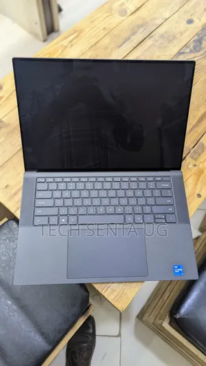 Laptop Dell Precision 5560 16GB Intel Core i7 SSD 512GB
