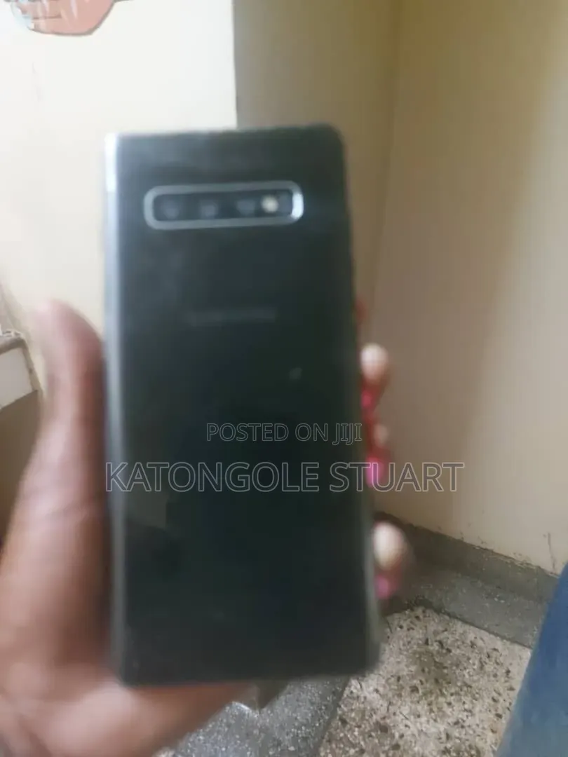 New Samsung Galaxy S10 Plus 128 GB Black