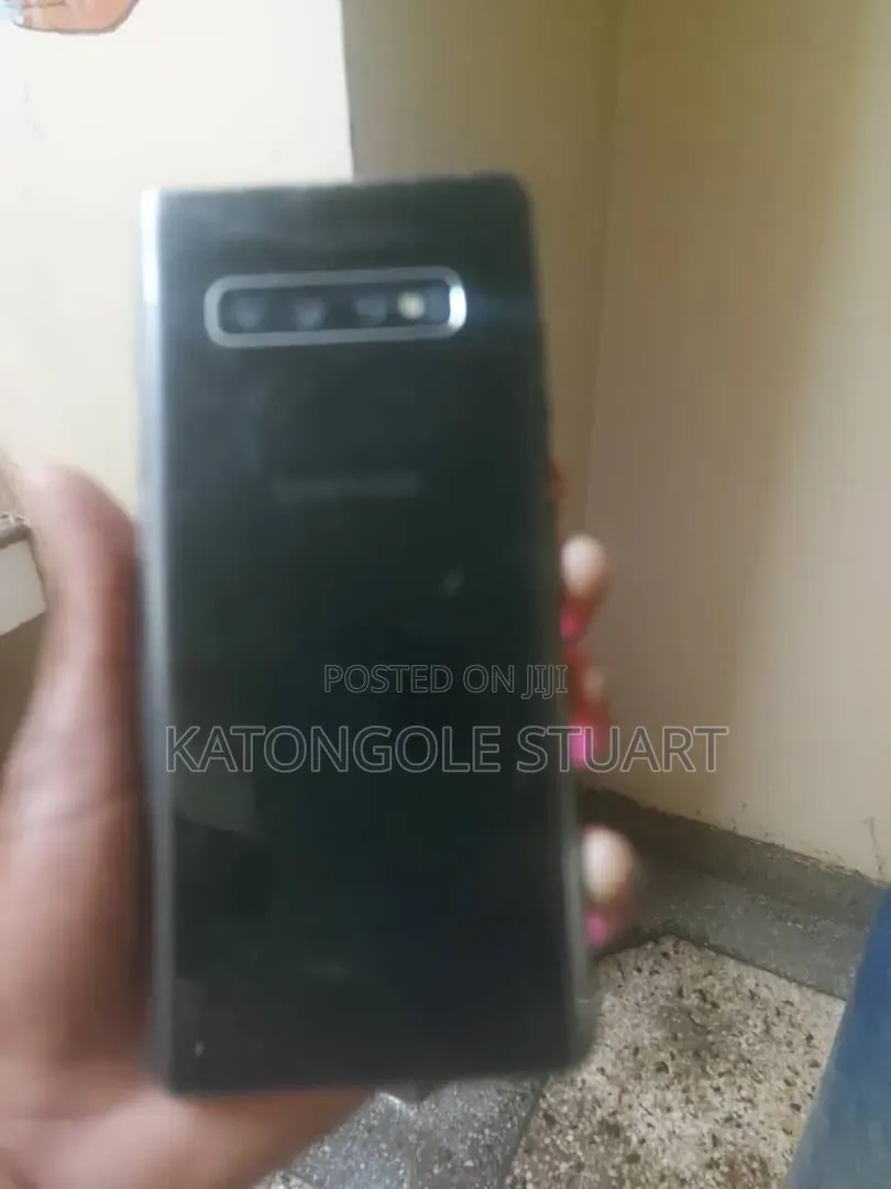 New Samsung Galaxy S10 Plus 128 GB Black