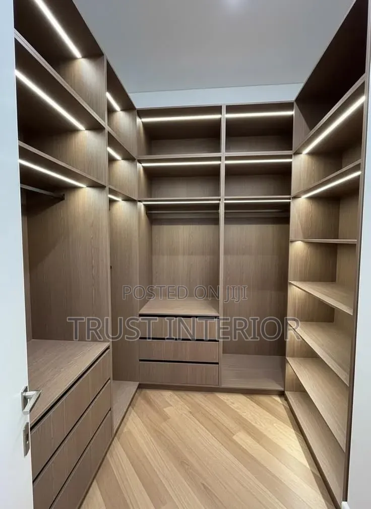 Quality Furniture Fitters 5421