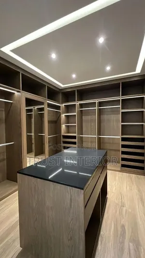 Quality Furniture Fitters 5421