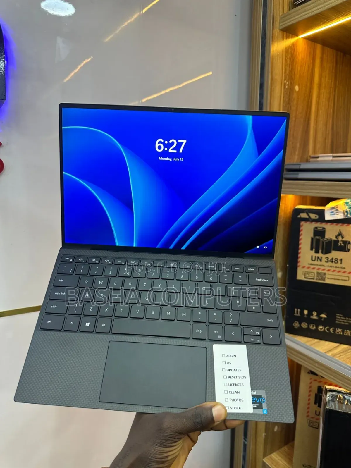 New Laptop Dell XPS 13 16GB Intel Core i7 SSHD+SSD 512GB