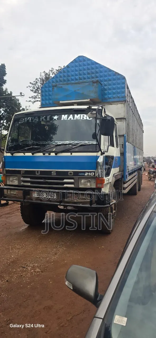 Mitsubishi Trucks 1994 Blue