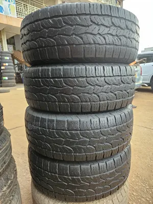 265 70 R15 Dunlop Grand Trek AT Used Bt Still Gd Tires and Its a Set.