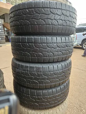 265 70 R15 Dunlop Grand Trek AT Used Bt Still Gd Tires and Its a Set.
