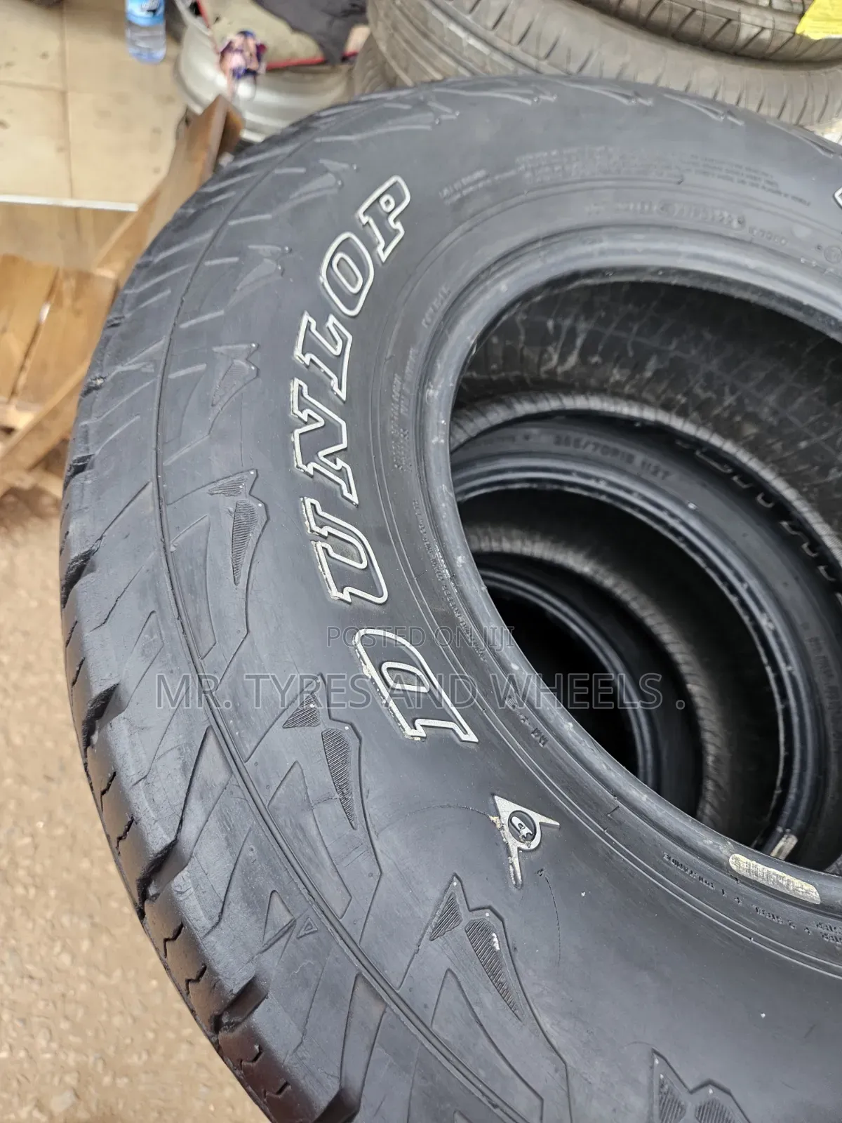 265 70 R15 Dunlop Grand Trek AT Used Bt Still Gd Tires and Its a Set.