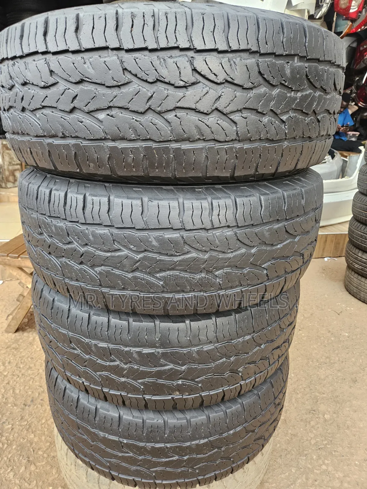265 70 R15 Dunlop Grand Trek AT Used Bt Still Gd Tires and Its a Set.