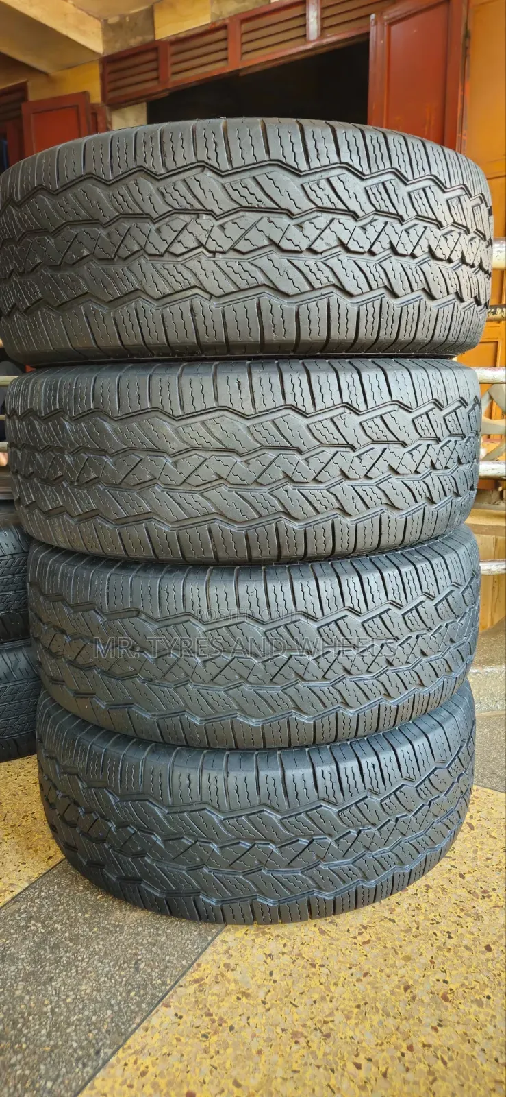 265 65 R17 Savero AT Pro Gt Radial Each 1 Shud Use Such Types.