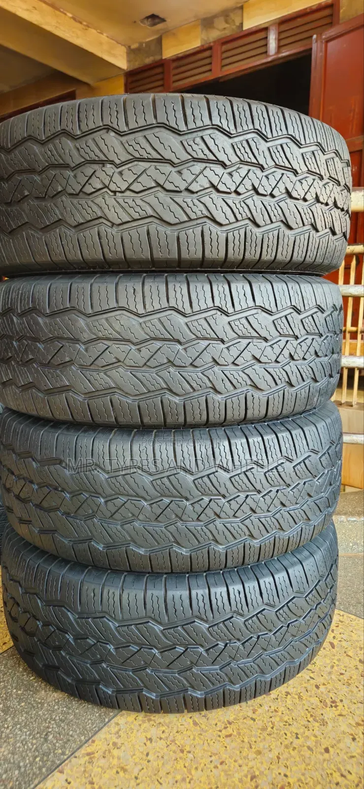 265 65 R17 Savero AT Pro Gt Radial Each 1 Shud Use Such Types.