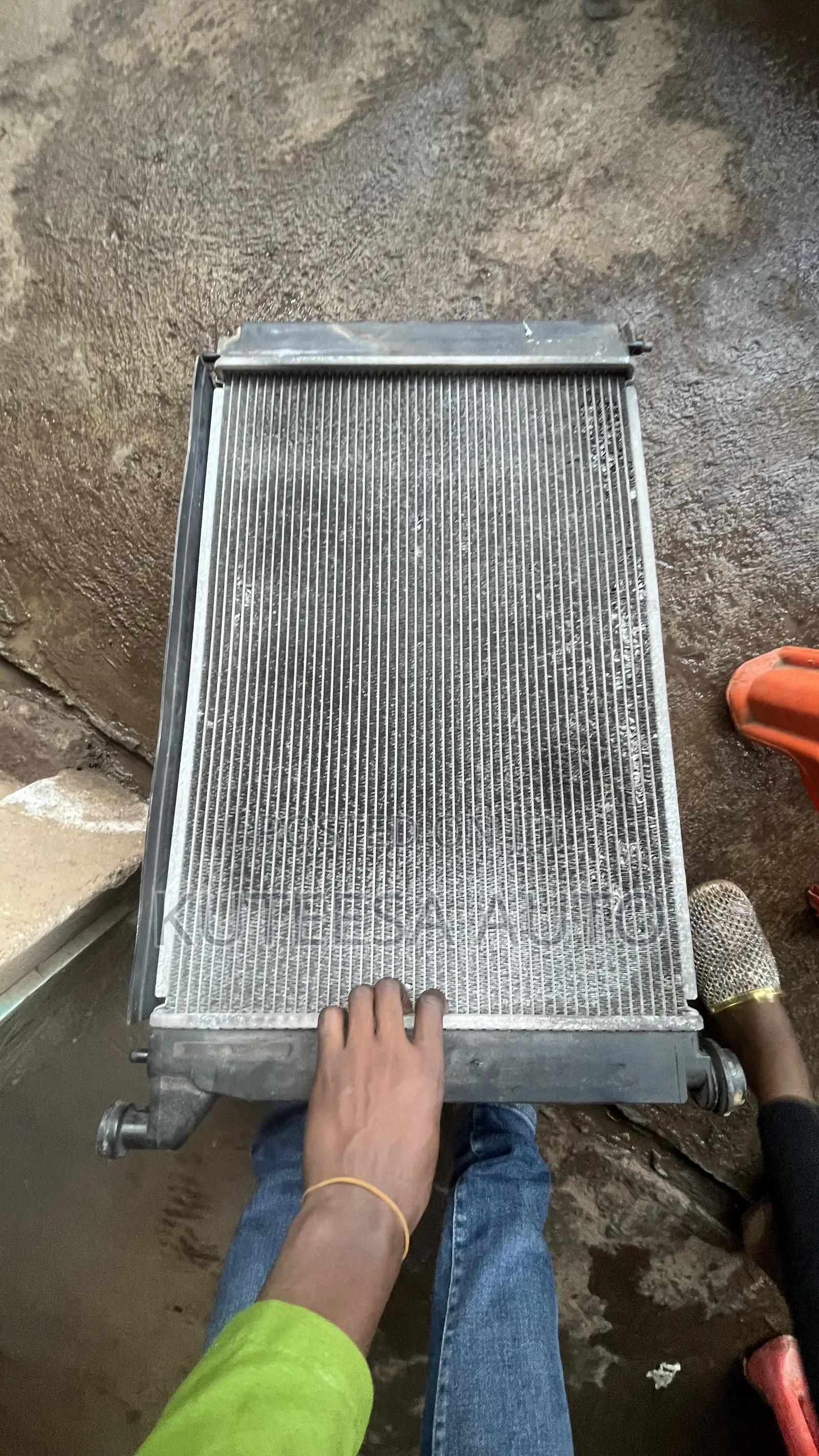 Radiator for Wish Old Model W