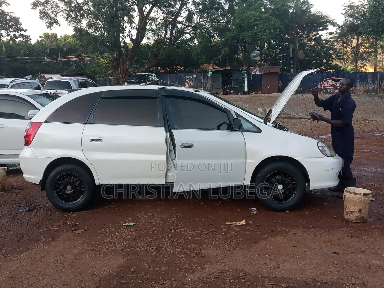 Toyota Nadia 2001 White