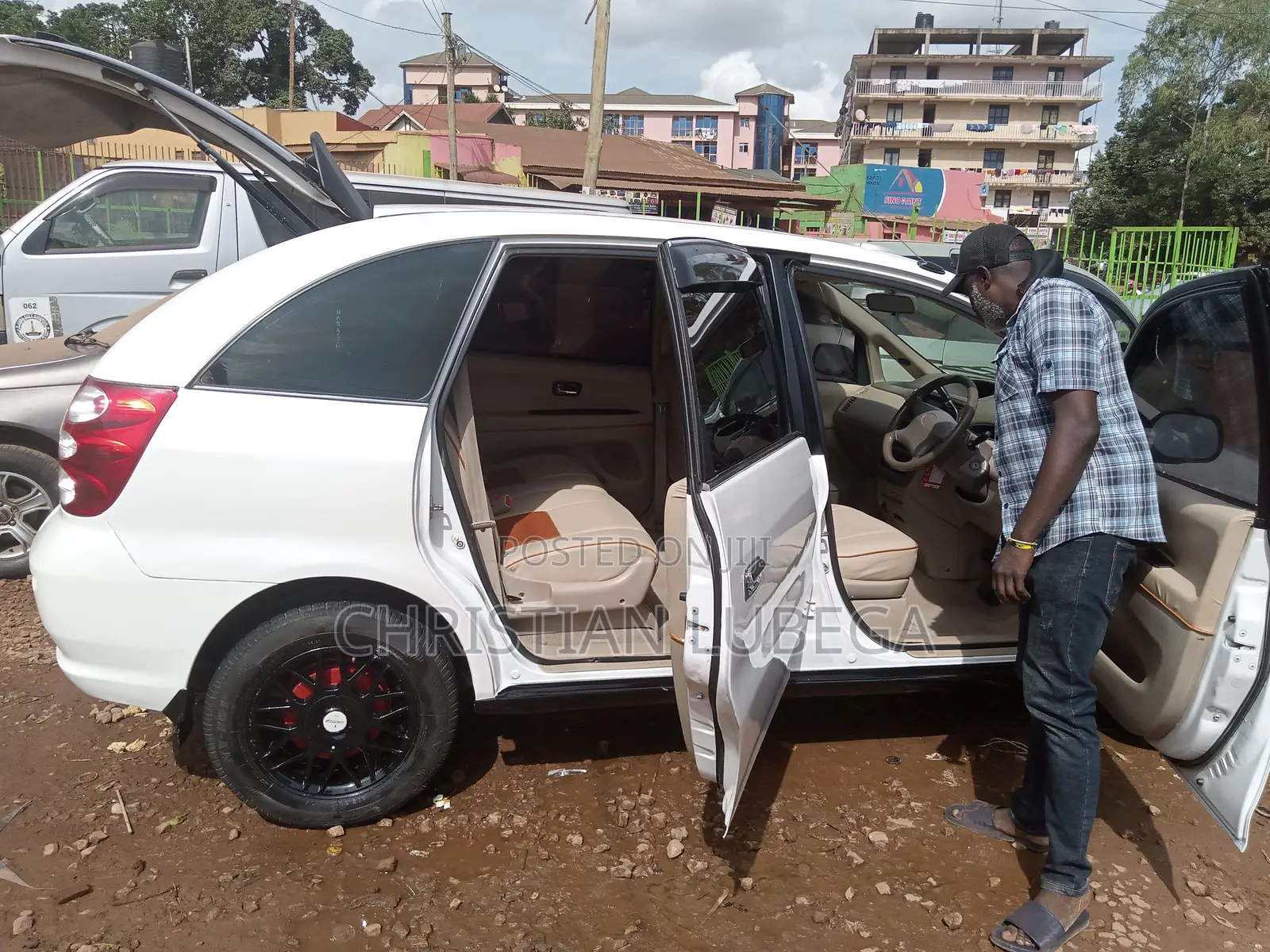 Toyota Nadia 2001 White