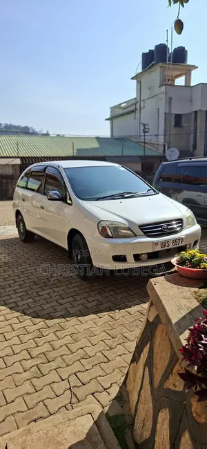 Toyota Nadia 2001 White