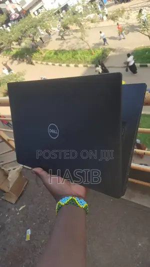 New Laptop Dell Latitude 7390 8GB Intel Core i5 SSD 256GB