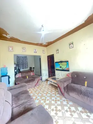 3bdrm House in Division A for sale