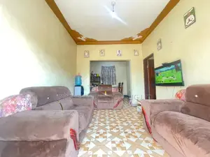 3bdrm House in Division A for sale