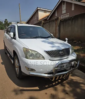 Toyota Harrier 2007 White