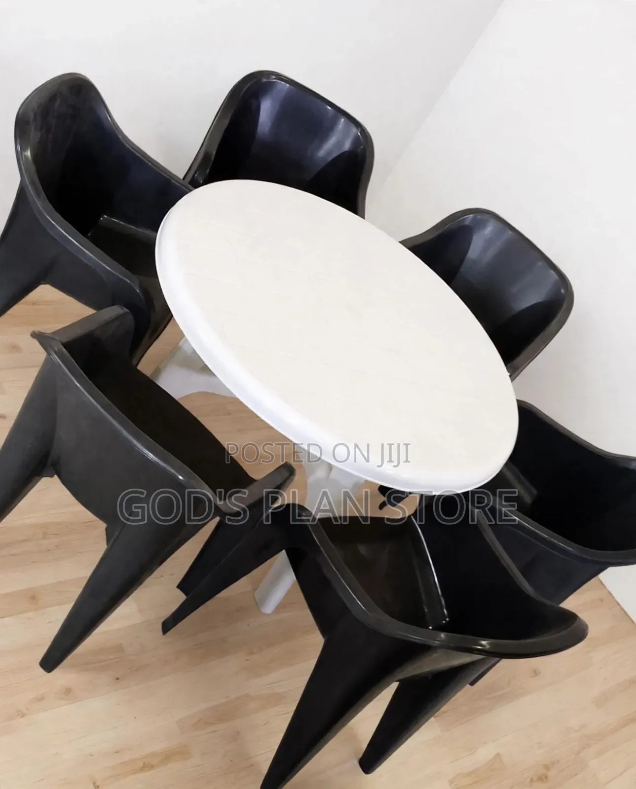 7-Piece 6 Seater Plastic Round Table and Chairs