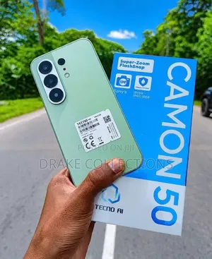 New Tecno Camon 50 256 GB Green