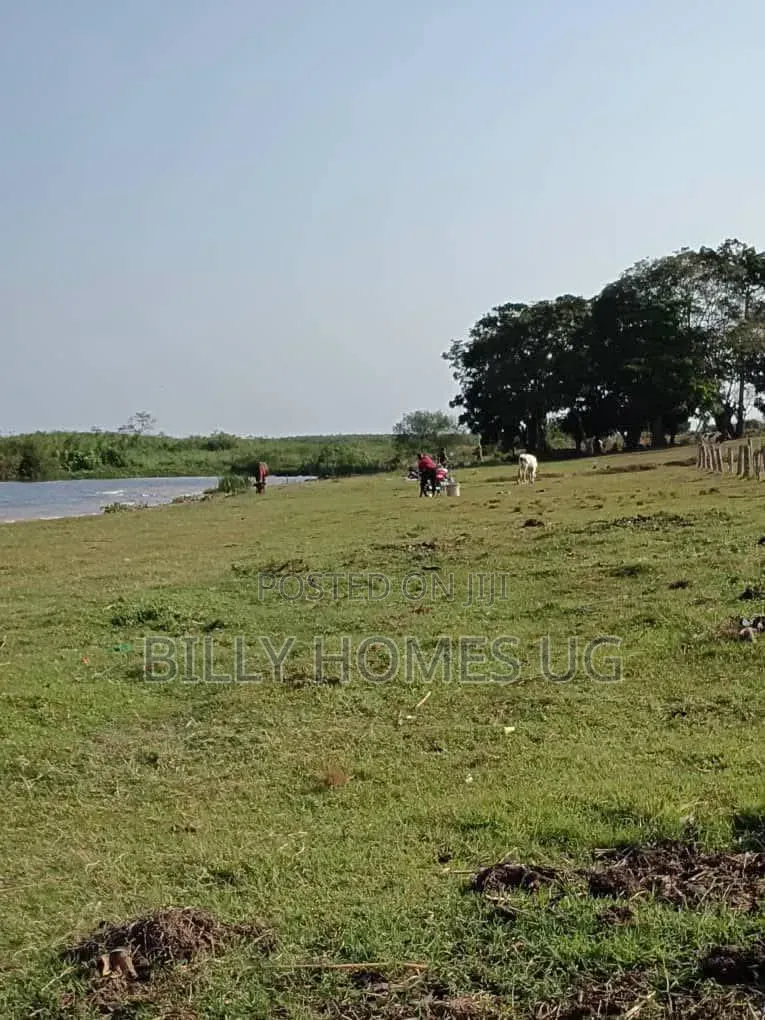Lake Front Land for Sale Located in Buwaya-Entebbe