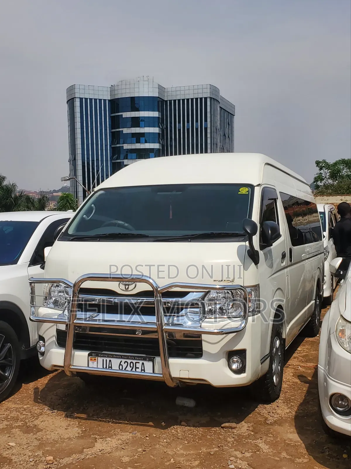 Toyota HiAce 2019 White