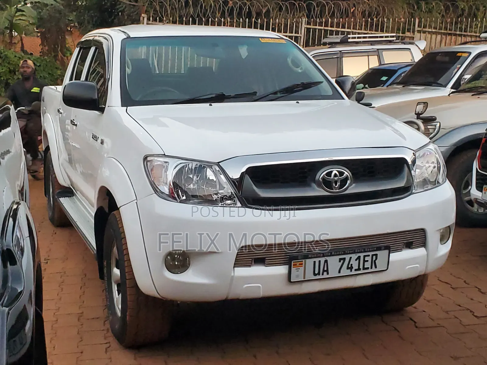 Toyota Hilux 2014 White