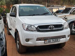 Toyota Hilux 2014 White