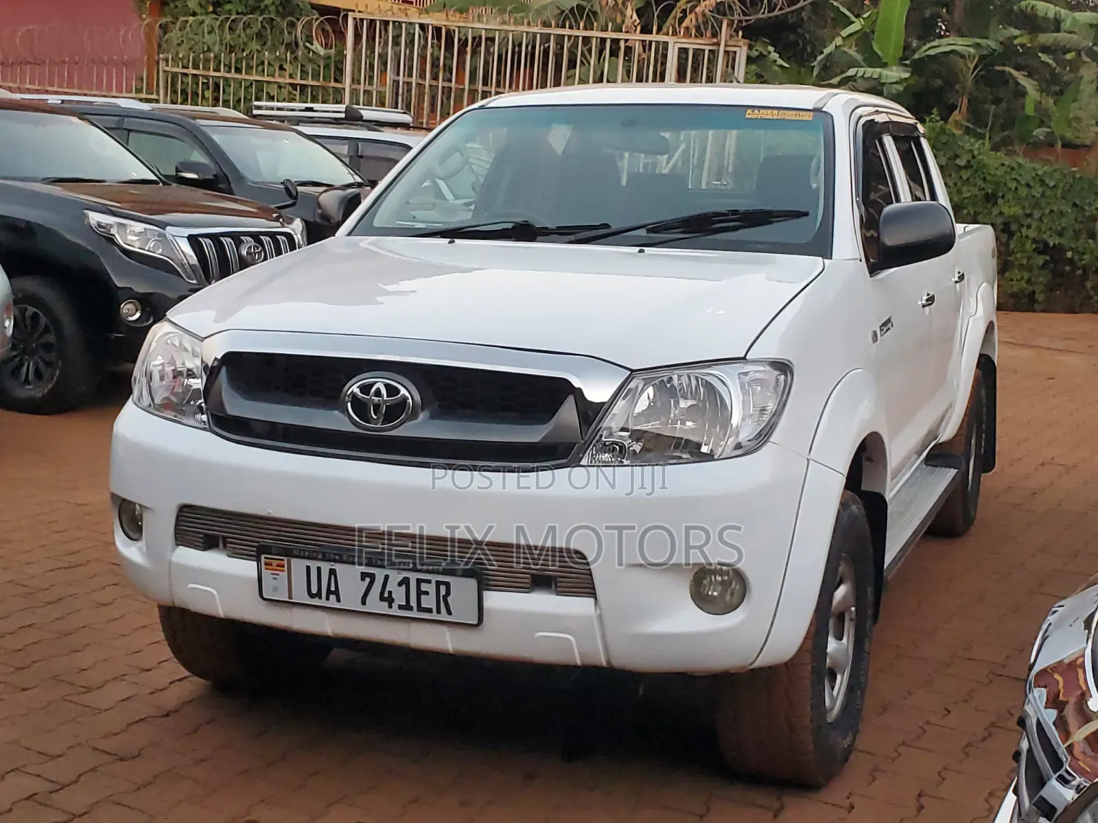 Toyota Hilux 2014 White