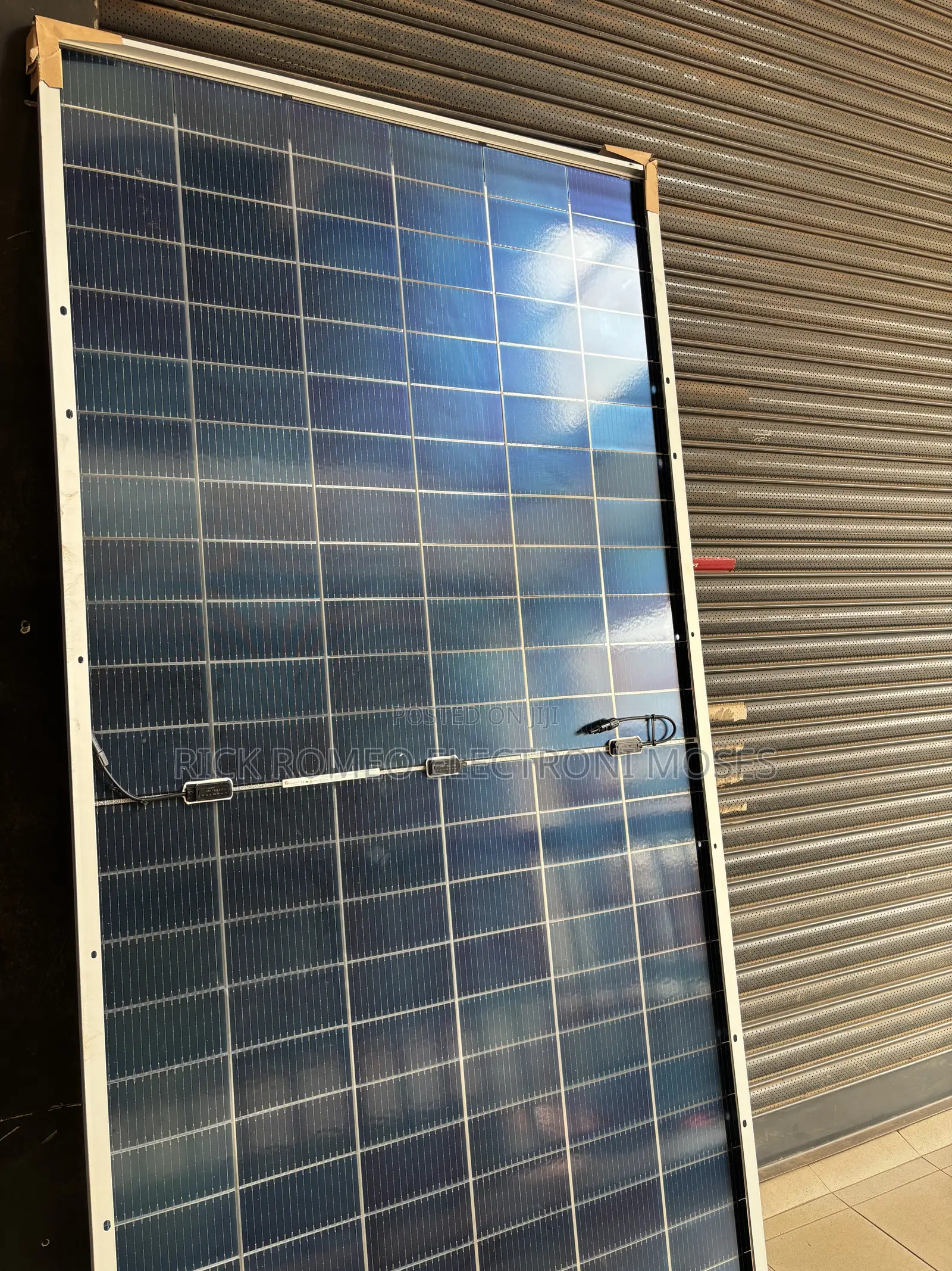 580w Mono Crystalline Solar Panels