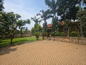 4bdrm Bungalow in Nakawa for sale