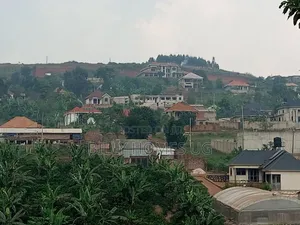 Plots for Sale Located in Kitende-Kitovu