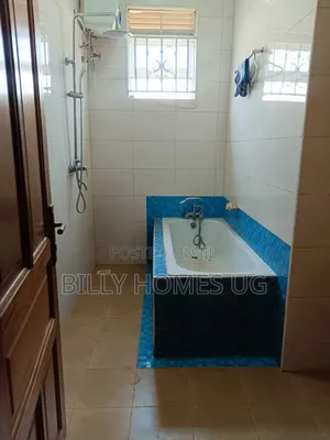 4bdrm Bungalow in Ssisa for sale