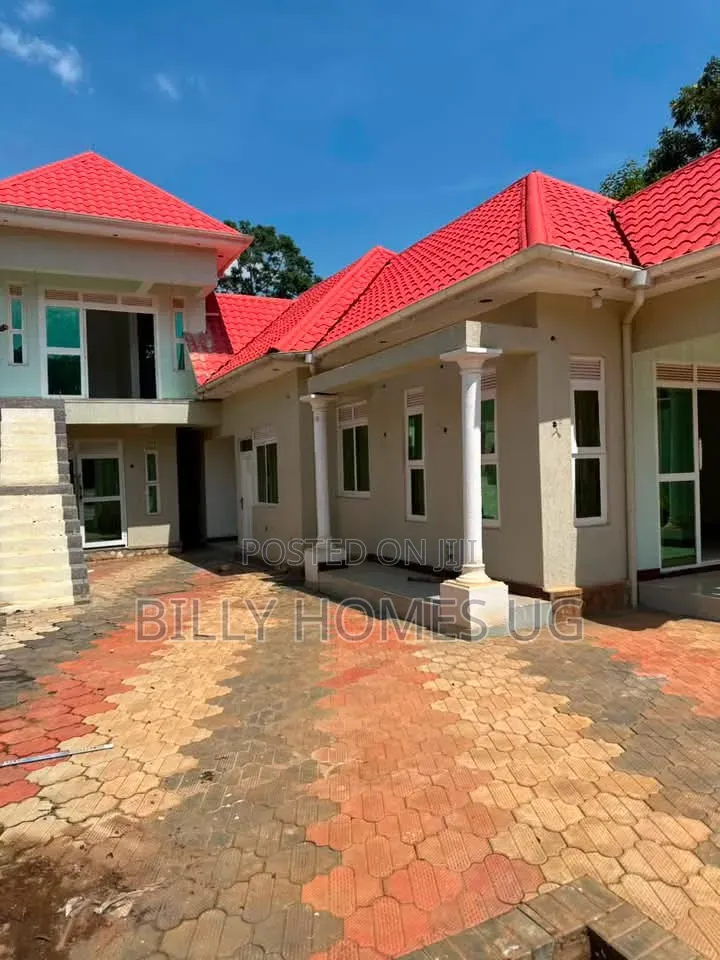 4bdrm House in Gombe for sale