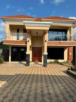 5bdrm Mansion in Kira for sale
