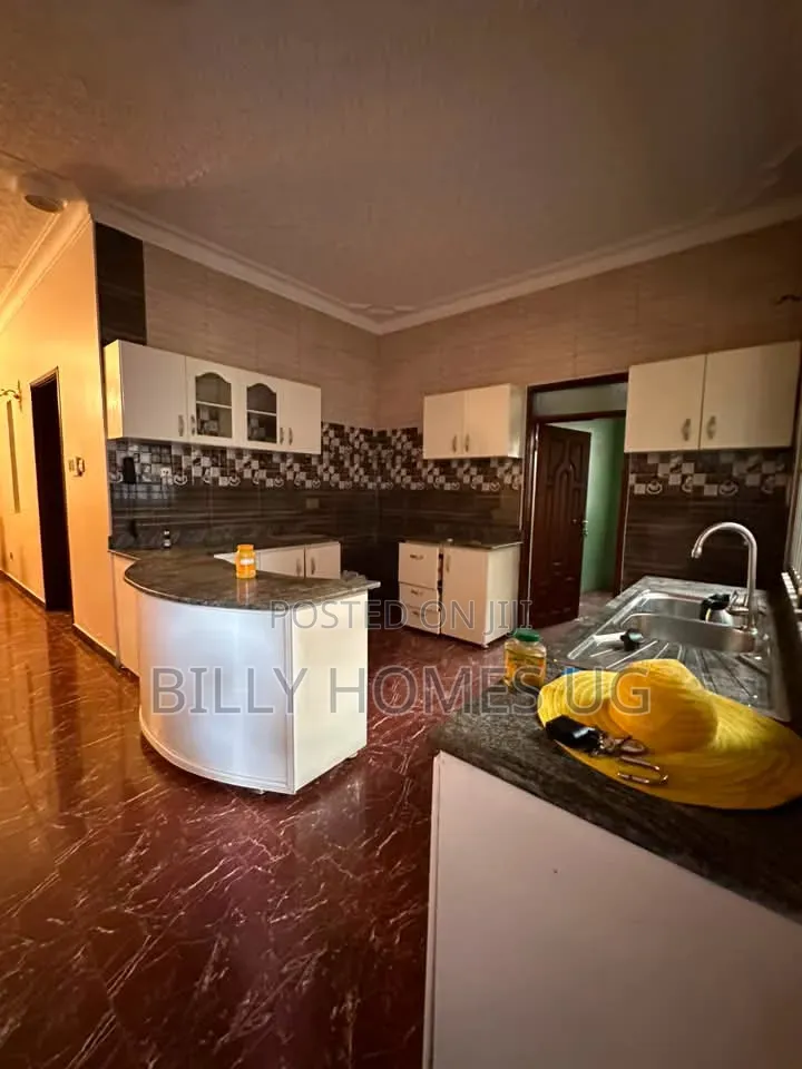 4bdrm House in Kira for sale