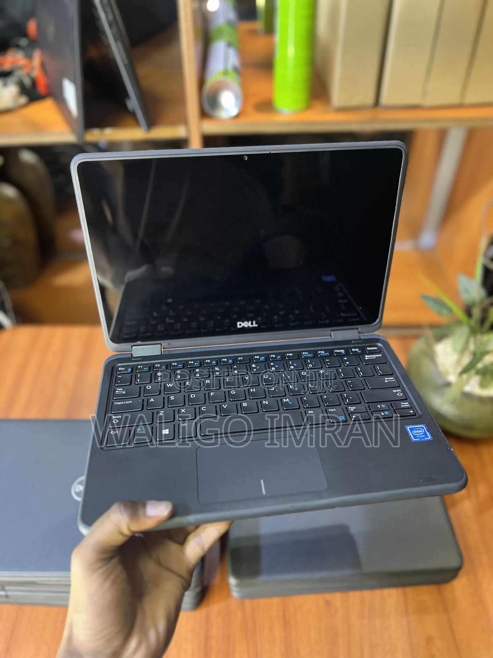 Laptop Dell Latitude 3190 2-in-1 4GB Intel Celeron SSD 128GB