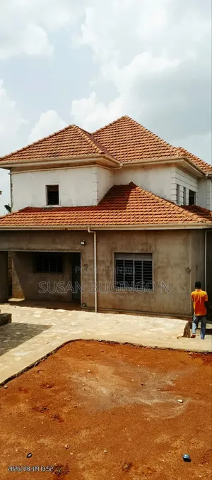 4bdrm Villa in Wakiso / Wakiso for sale