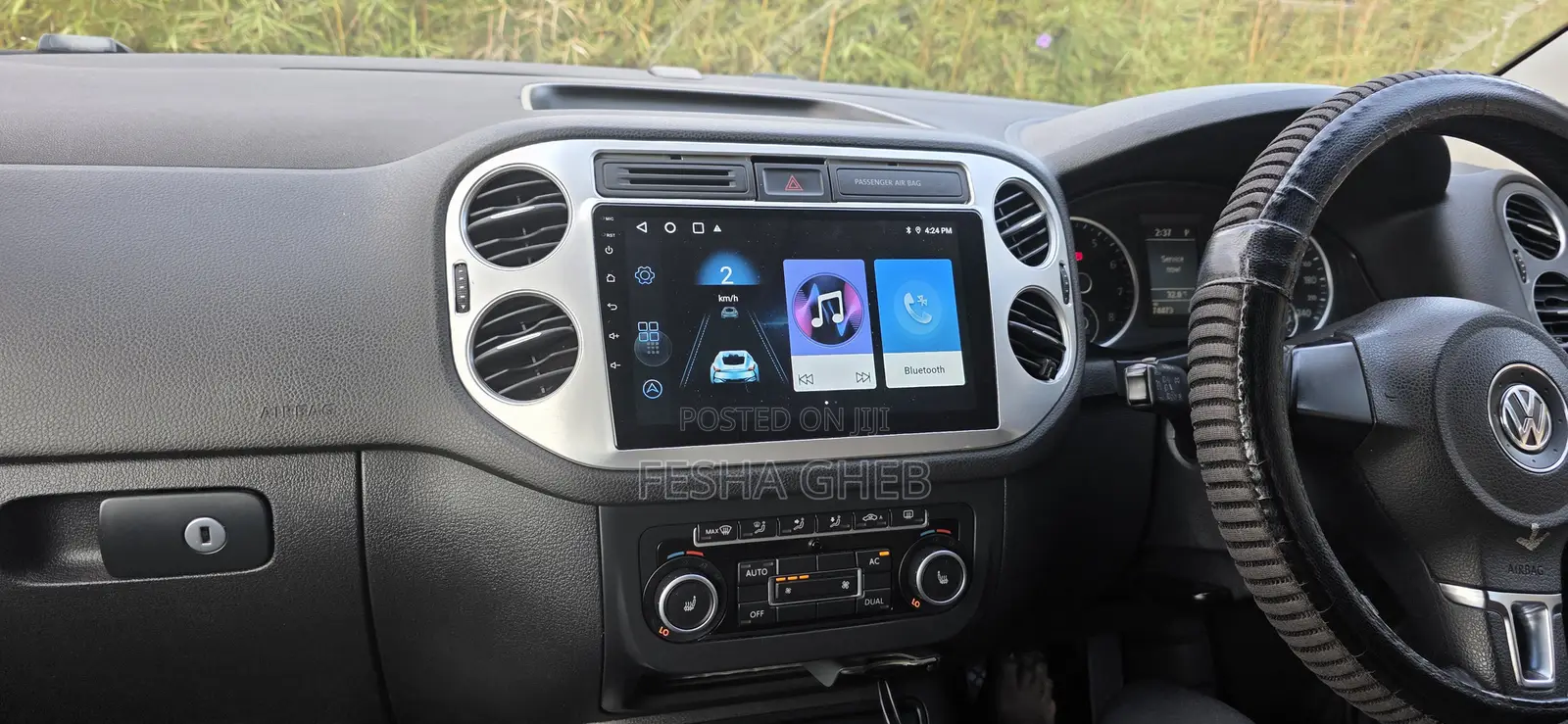 Volkswagen Tiguan S Automatic 2011 Gold