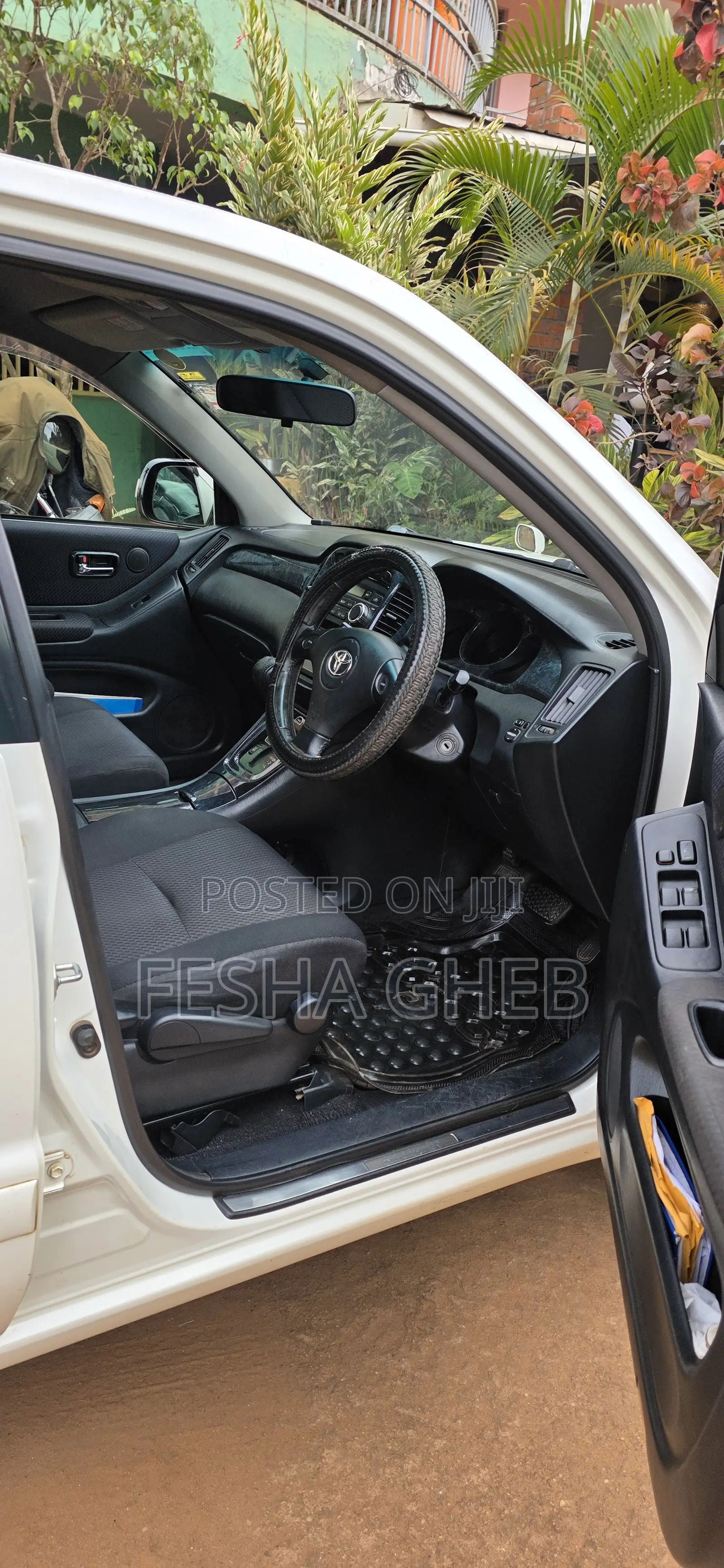 Toyota Kluger 2006 White